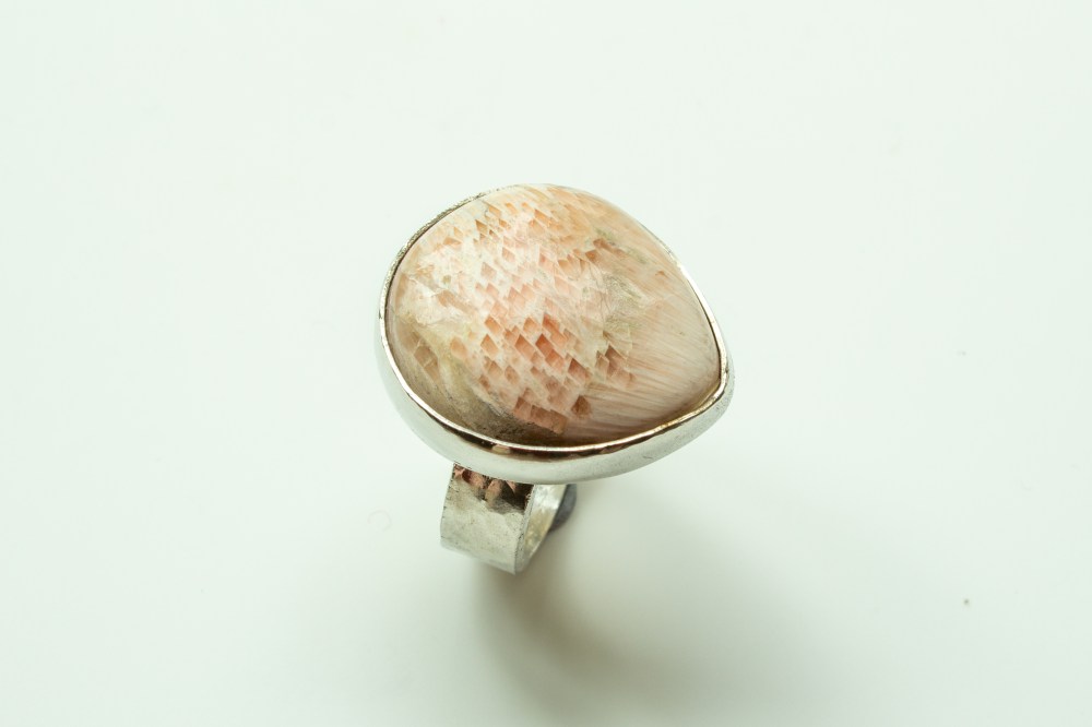 ring scolecite