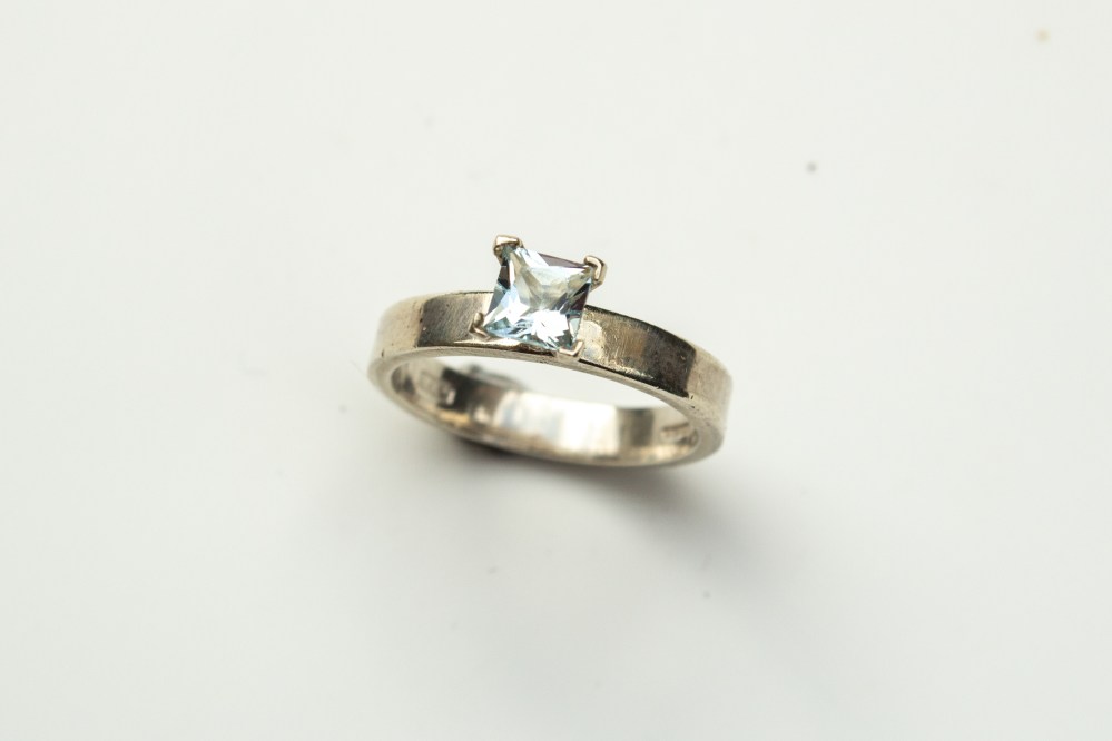 ring aquamarine