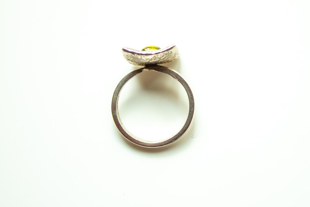 ring liquid siver peridot 5