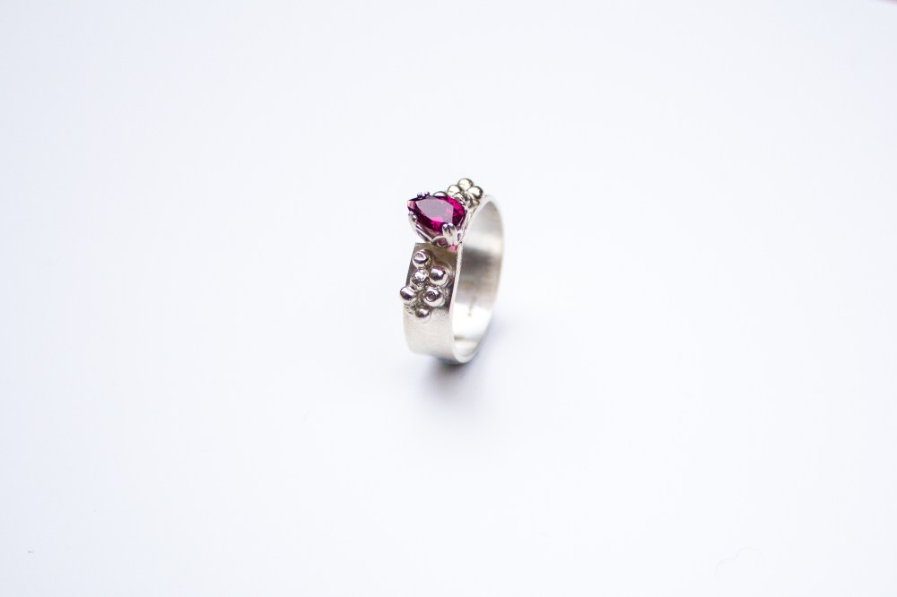 ring grapes pear shaped RG 5