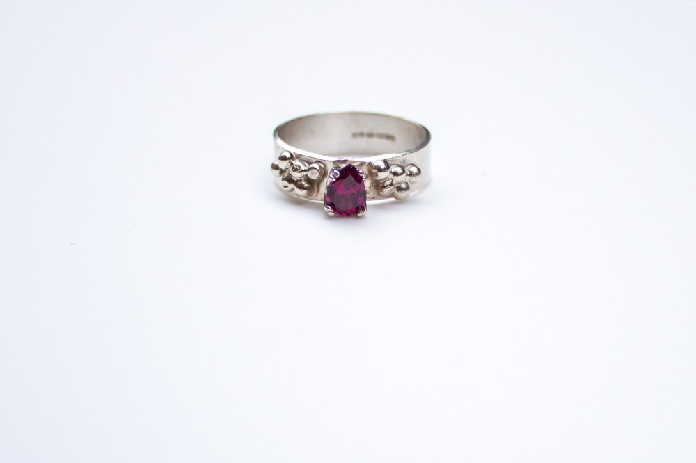 ring grapes pear shaped RG 6