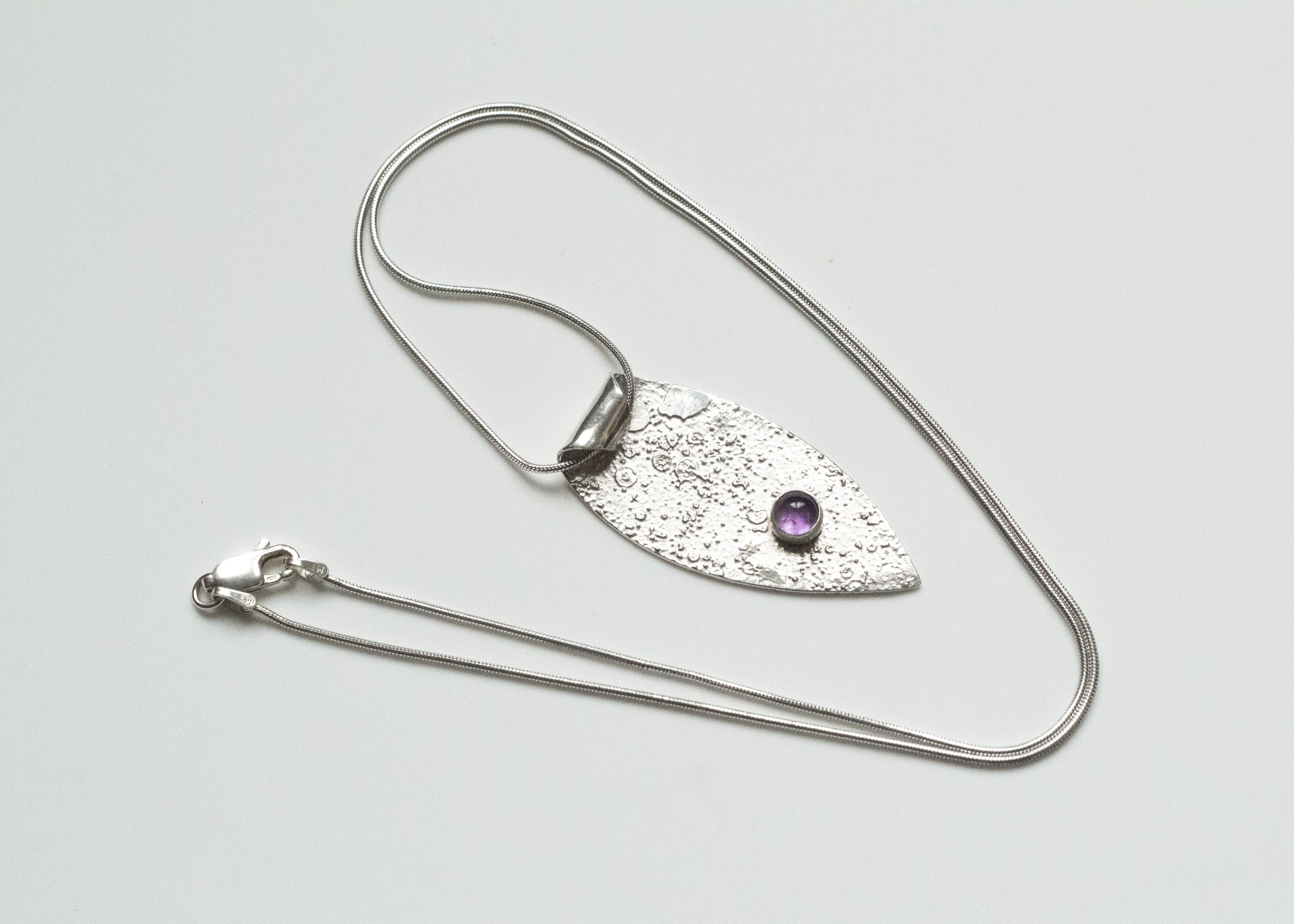 pendant moonscape amethyst